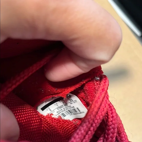 JORDAN 11 RETRO HIGH WIN LIKE '96 RED SNEAKERS Size 8 - Limited
